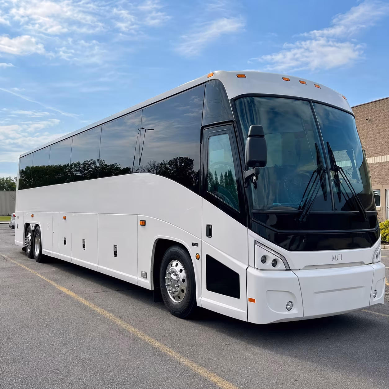 acrisure arena concert buses for high desert groups