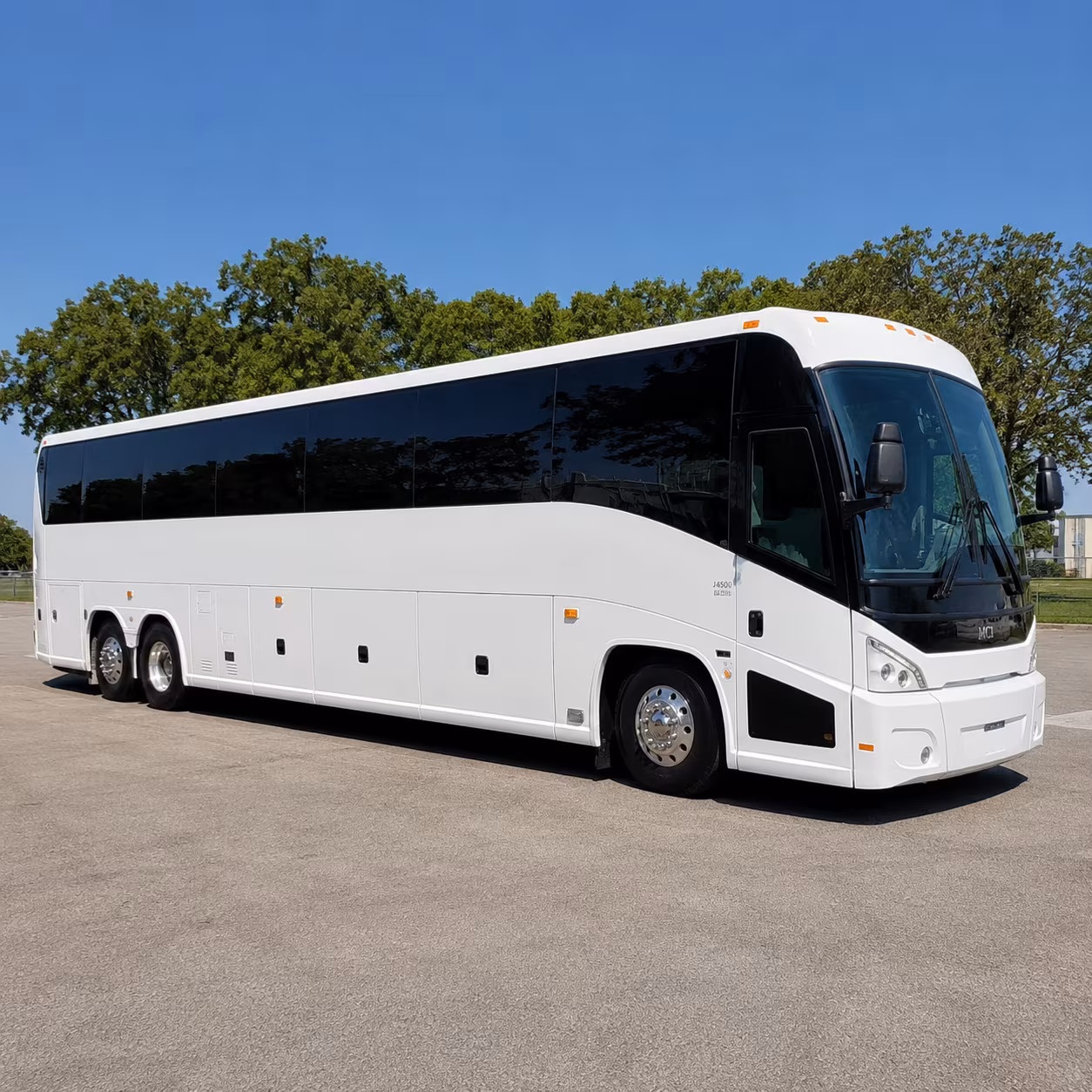airport transfer buses for corporate teams traveling through ont and lax
