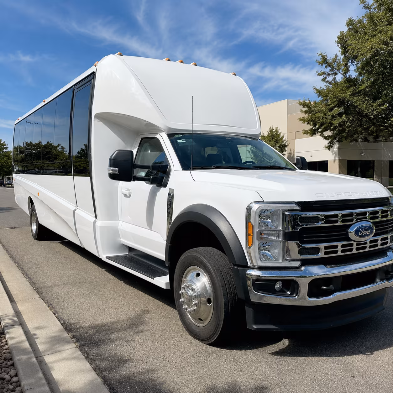 minibus rentals for smaller victorville prom groups
